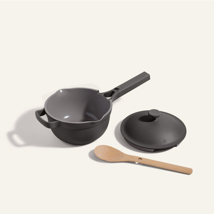 Black Mini Perfect Pot with lid and nesting Beechwood Spoon